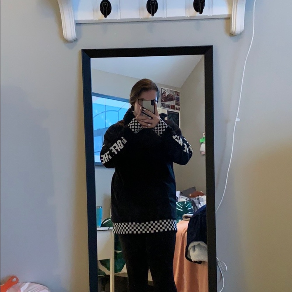 vans sweatshirt